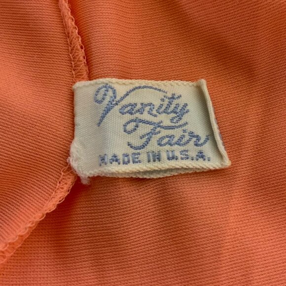 Vintage Vanity Fair Coral Pink Nylon Lace Trim Half Slip Medium Made In USA - Picture 4 of 5